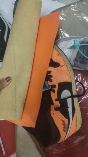 0_hdsavephotos-1-12 Jordan Air Jordan 1 Mid Small Buckle Broken Trendy Mid-top Retro Basketball Shoes Men's Black and Orange