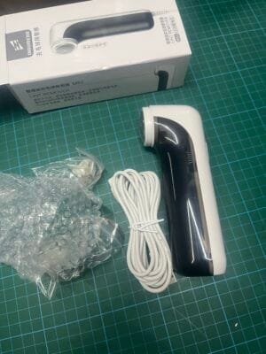 0_hdsavephotos-47 Lint trimmerSpecially used for shoe washing, the small head can reach into the shoes. Remove lint