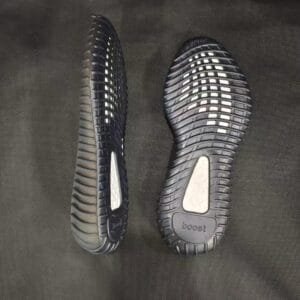 1b3c8fe403d4707a98b105e880670a1b adidas originals Yeezy Boost 350 V2 "Black"