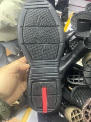 5345f986-12ad-463b-a819-dd664f5ffbed soles PRADA