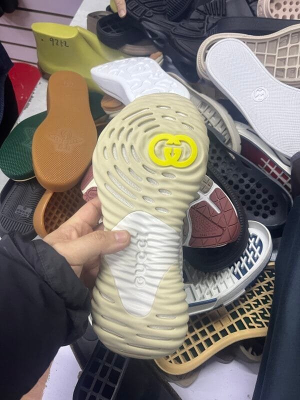 img_0179 GUCCI soles