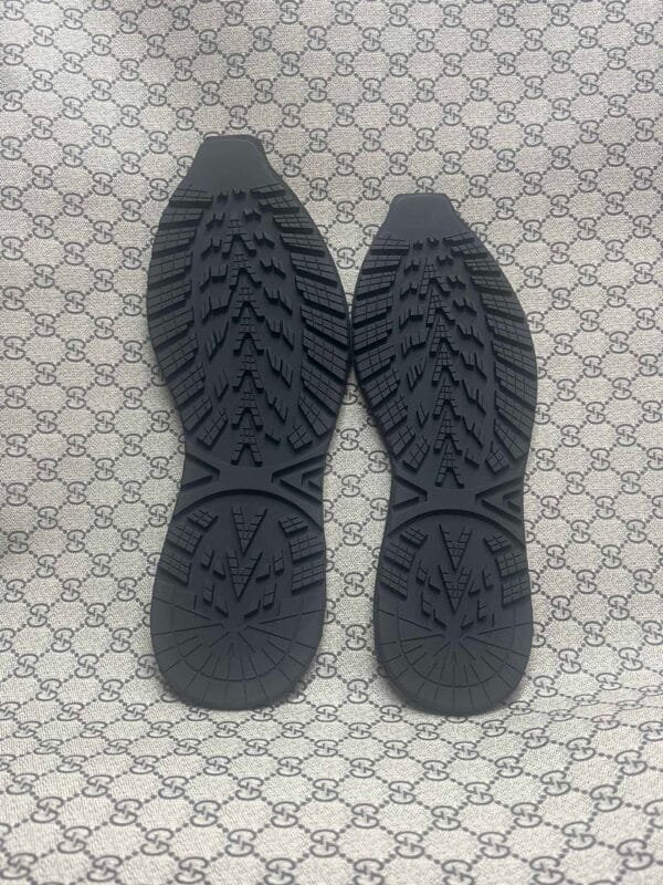 img_8193 #931 sports shoe sole