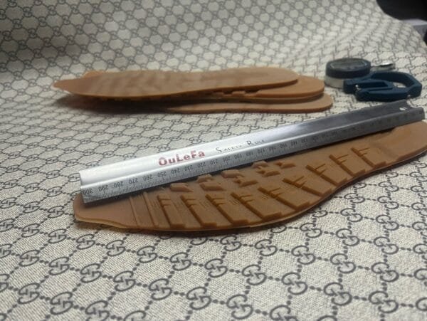 #929 New Balance film