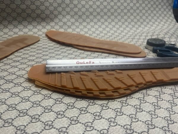 #929 New Balance film