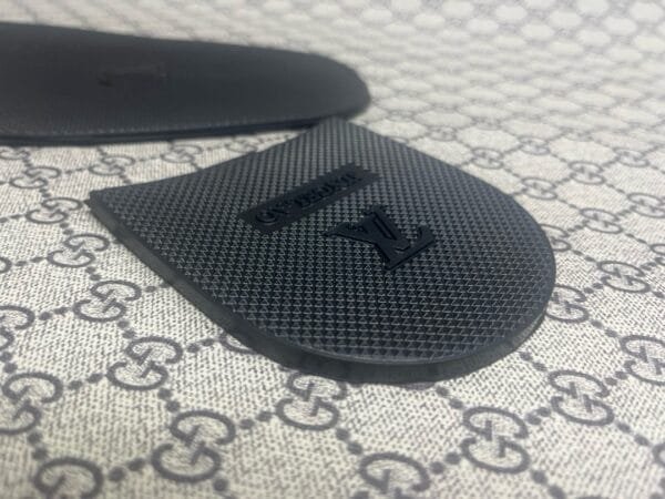 #A183 Forefoot
Forefoot thickness 2.3mm Length 180mm Width 120mm
Heel (1) thickness 6.2mm Length 95mm Width 85mm
Heel (2) thickness 4.0mm Length 95mm Width 85mm