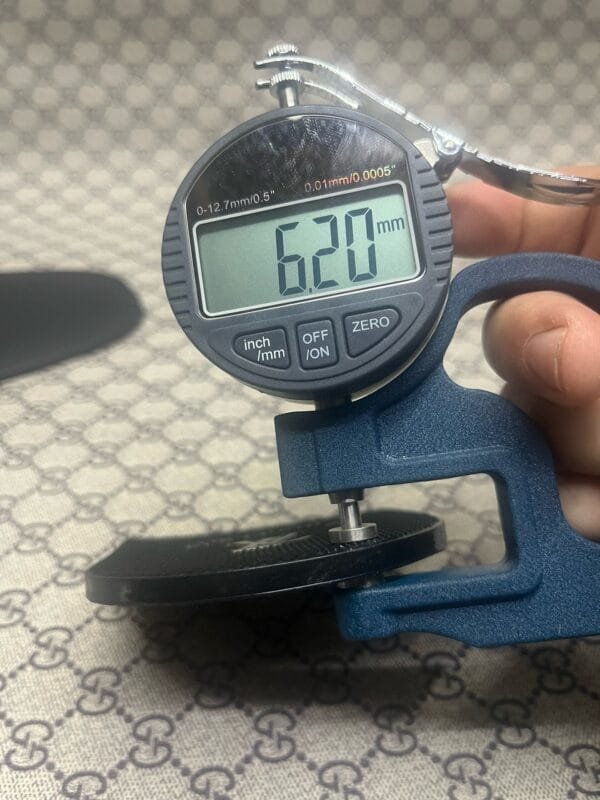 #A183 Forefoot
Forefoot thickness 2.3mm Length 180mm Width 120mm
Heel (1) thickness 6.2mm Length 95mm Width 85mm
Heel (2) thickness 4.0mm Length 95mm Width 85mm