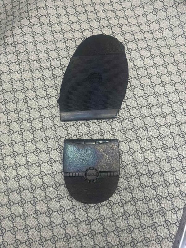 #B001 Topy Extra Large
Forefoot: 2.8mm thick, 190mm long, 140mm wide
Backfoot: 8mm thick, 105mm long, 98mm wide