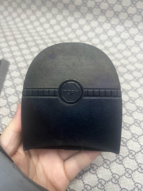 #B001 Topy Extra Large
Forefoot: 2.8mm thick, 190mm long, 140mm wide
Backfoot: 8mm thick, 105mm long, 98mm wide