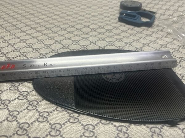 #B001 Topy Extra Large
Forefoot: 2.8mm thick, 190mm long, 140mm wide
Backfoot: 8mm thick, 105mm long, 98mm wide