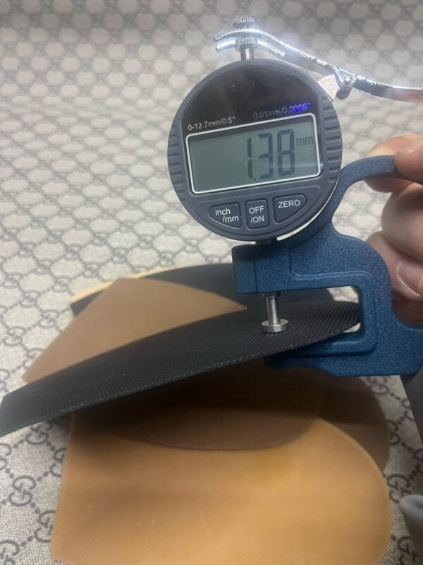 Granular forefoot women's shoes
Thickness 1.3mm
Length 145mm
Width 95mm