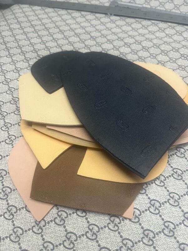 Carnegie ultra-thin forefoot and heel
Forefoot thickness 1.3mm, length 180m, width 120mm
Heel thickness 3.2mm, length 95mm, width 85mm