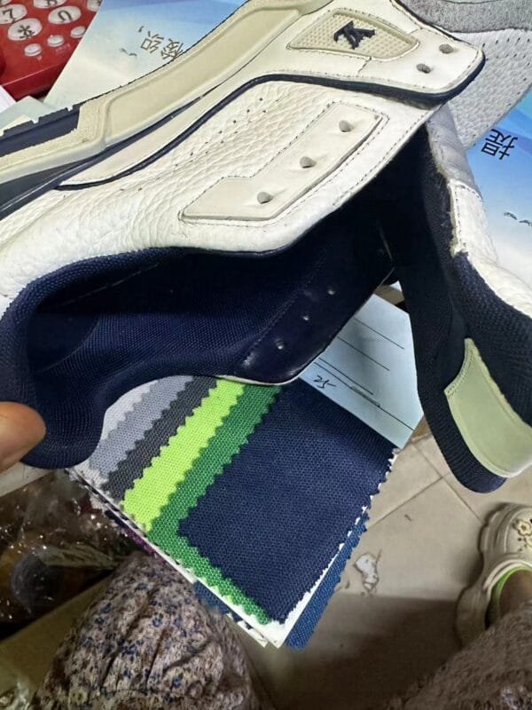 1205# XY    1400mm*900mm
LV 1:1LOUIS VUITTON Trainer #54 lace-up low-top fashion sneakers for men and women, white and blue