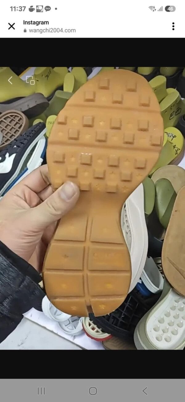 6e8d9b53-9ae8-4a39-aed2-87ec94d7655b-2 Gucci soles 006